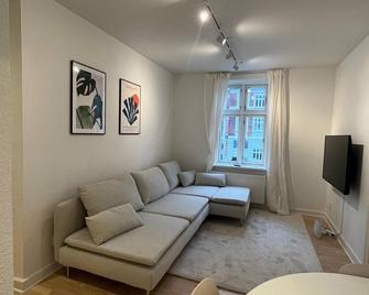 1-Bed Apartment In One Of Aarhus Best Lo - Århus - Sala de estar
