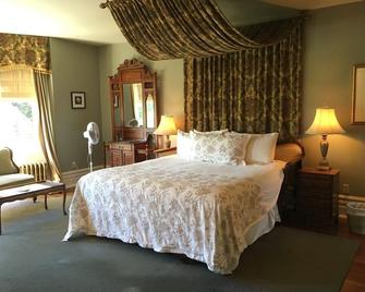 Prior Castle Inn - Victoria - Bedroom
