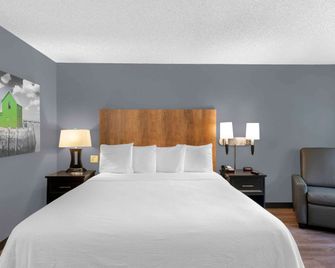 إكستنديد ستاي أمريكا بريمير سويتس - ميامي داون تاون بريكيل - ميامي - غرفة نوم