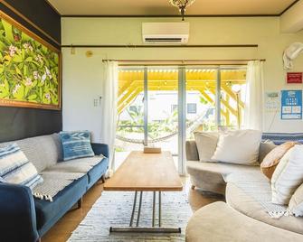 Panorama - Yomitan - Living room