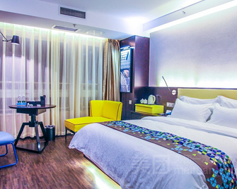 Zmax Hotel - Baoding - Bedroom
