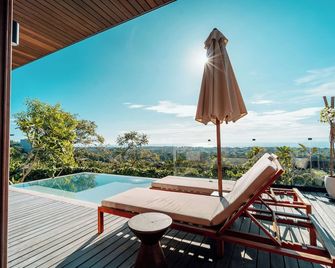 Grün Uluwatu - Denpasar - Balcony