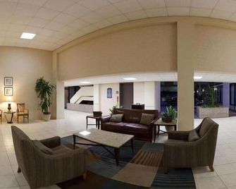 Holiday Inn Express Little Rock-Airport By IHG - Little Rock - Ingresso