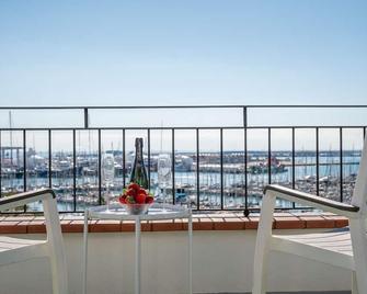 Moli 37 House - Port View Terrace - Palma - Balcón