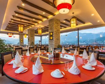 Bodhi Suites Boutique Hotel and Spa - Pokhara - Restaurang