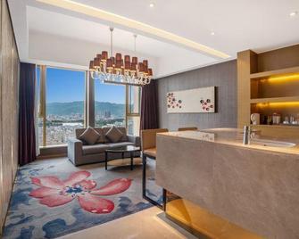 Yue Tian Xia Hotel - Honghe - Sala de estar