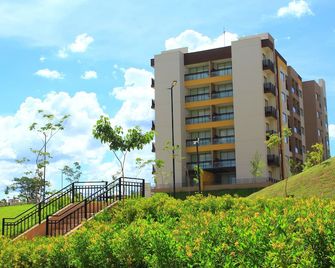 Praias do Lago Eco Resort by WAM Experience - Caldas Novas - Building