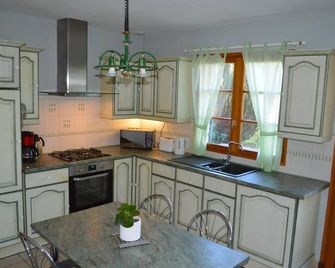 House 11 People - Wierre-Effroy - Cocina