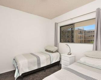 Culverston Unit 2 - Caloundra - Bedroom