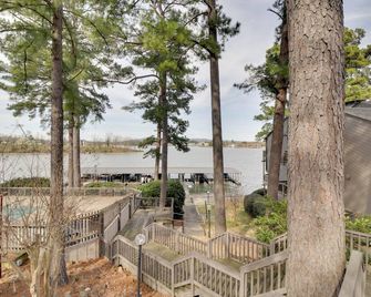Hot Springs Condo with Lake Access and Community Pool - Hot Springs - Vista del exterior