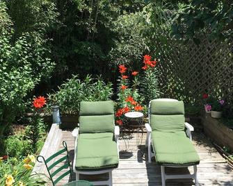 The Great Escape at a Great Location! - Fire Island Pines - Patio
