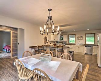 2 Mi to Elk Mountain Poconos Escape on 11 Acres! - Pleasant Mount - Comedor