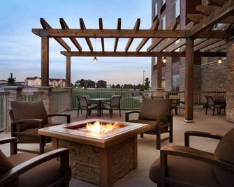 Country Inn & Suites by Radisson, Indianola, IA - Indianola - Зручності