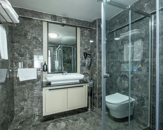 Frt Airlines Hotel - Istanbul Airport - Karaburun