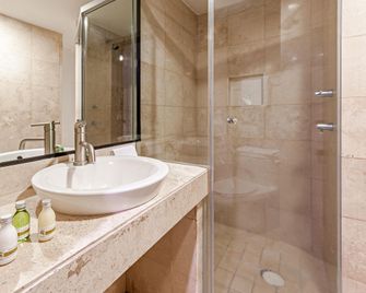 Suites Teca Once - Mexico by