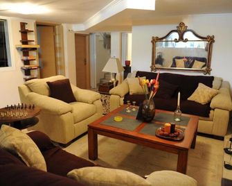 Agnadi Suites - Episkopos - Sala de estar