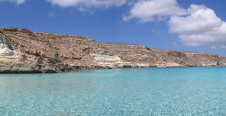 Albergo I Dammusi Di Borgo Cala Creta - Lampedusa - Strand