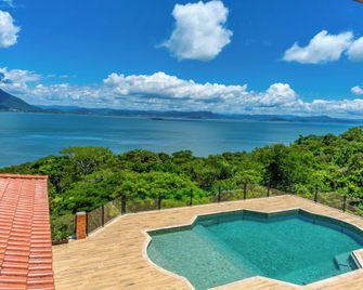 Mansão Voar - Florianopolis - Piscine