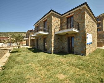 Limnos Hotel - Gökçeada - Building