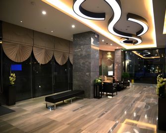 佛山缤纷四季商务酒店 - 佛山 - 大廳