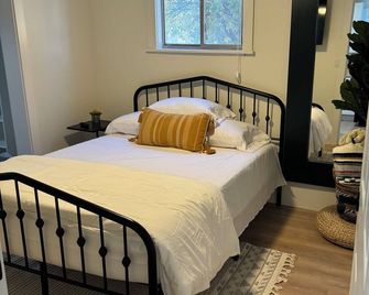 Charming fully remodeled House - Evanston - Ložnice
