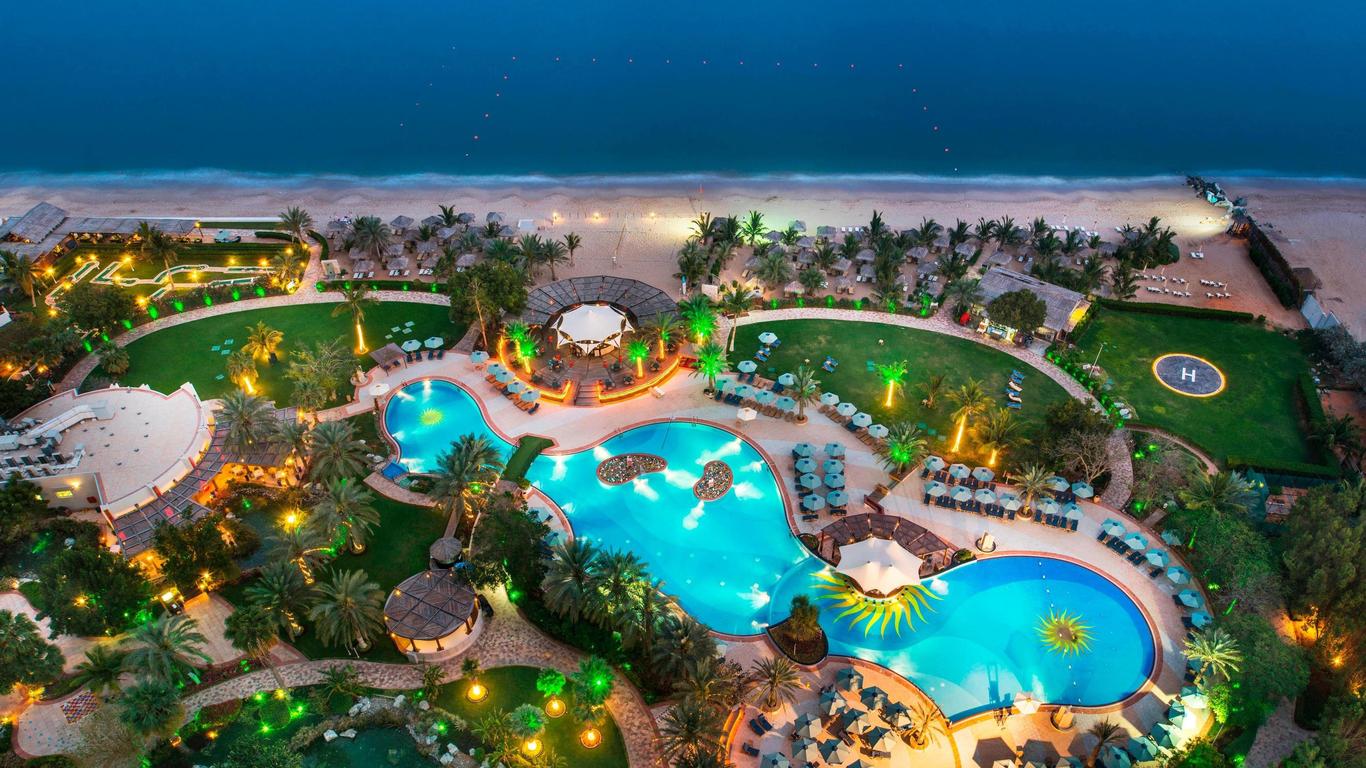 Le Méridien Al Aqah Beach Resort