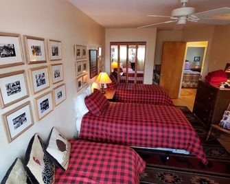 Home Port - Spacious Retreat in Prime Location home - Davis