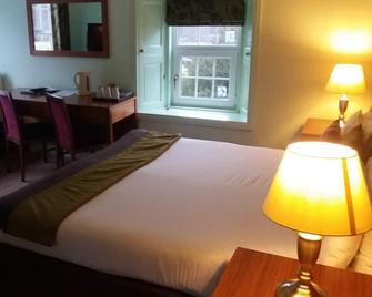 Rowardennan Hotel - Tarbet - Bedroom