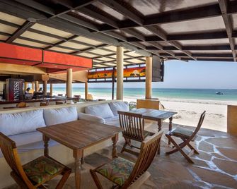 Blue Marlin Beach Hotel - Galu Beach