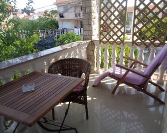 Apartments Moreta - Biograd na Moru - Balkon