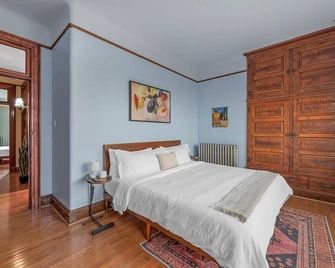 Stately 8br Historic Cwe Home / Abodebucks - St. Louis - Bedroom