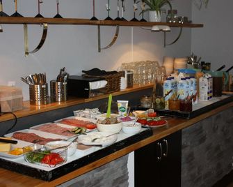 Hotell Angöringen - Карлскруна - Buffet
