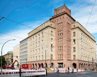 Ibis Budget Berlin Hoppegarten - Hoppegarten - Bâtiment