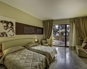 Hotel Ariston & Palazzo Santa Caterina - טאורמינה - חדר שינה