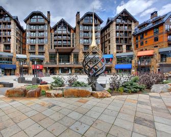 Heart Of Vail Village, Short Walk To Ski Slopes, Across From Solaris - Vail - Building