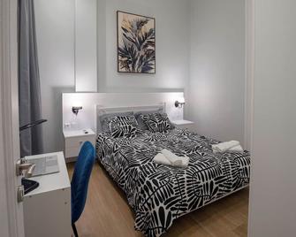 Domus Philippou I, center of Thessaloniki - Thessaloniki - Bedroom