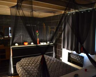 Holiday house with pool near the lakes of the Forêt d'Orient Champagne - Lesmont
