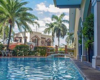 Avida sm sucat condotel - Manila - Pool