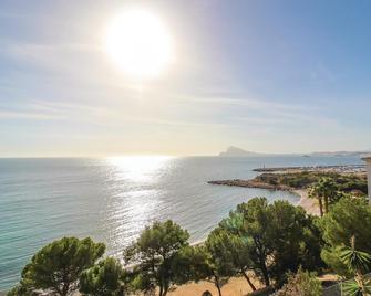 This bright and tastefully decorated vacation apartment is located in Altea on the Costa Blanca. The - Altea - Extérieur
