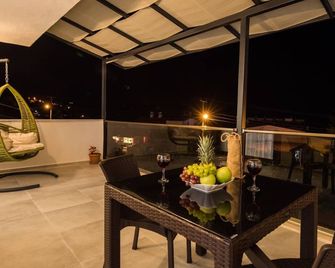 Mulberry Suit Aparts - Kaş - Balcon