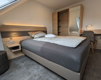 Zum Schwarzen Bären - Vohenstrauß - Bedroom