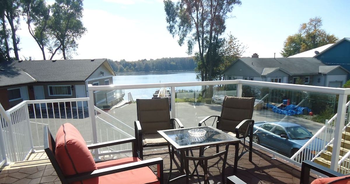 Bayside Inn & Waterfront Suites from $72. Kingston Hotel Deals ...