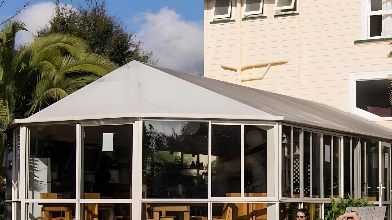 Paradiso Backpacker Hostel