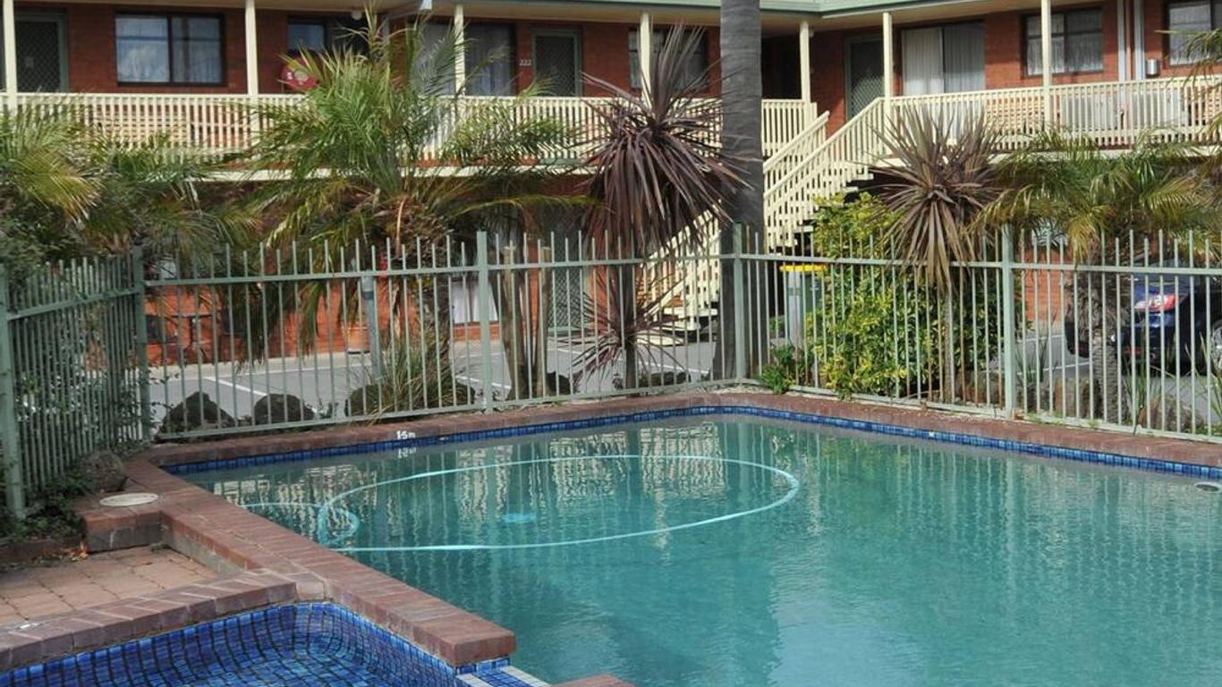 Apollo Bay Motel & Apartments