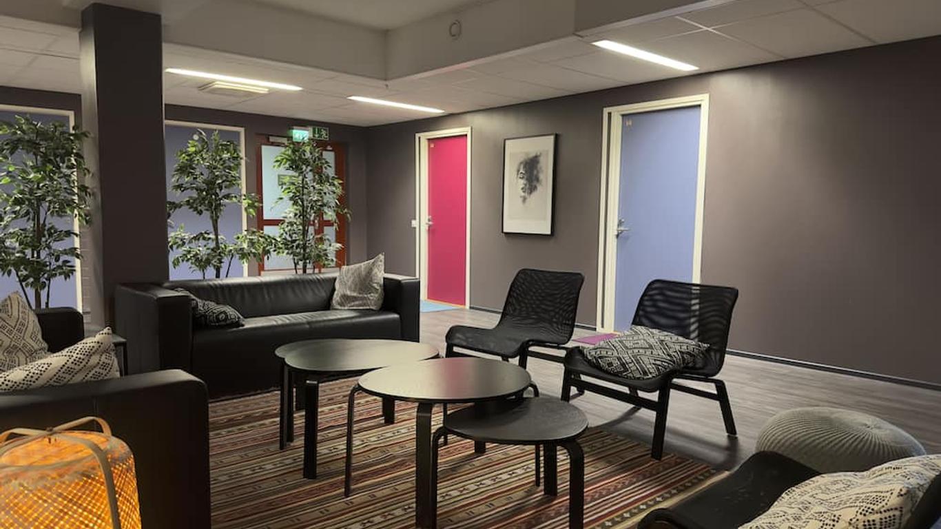 ذا رومز أيربورت - 2 روومز