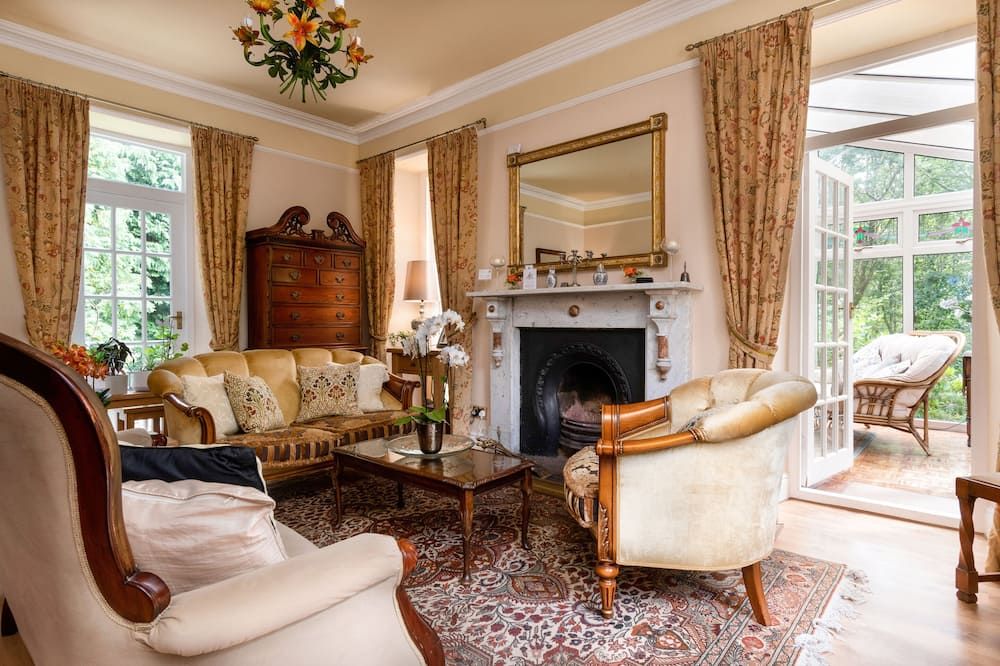 أفون رهايادر كانتري هاوس - دولجيلو - غرفة معيشة