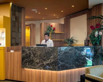 Hotel Argentina - גראדו - דלפק קבלה