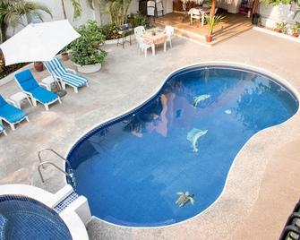 梅塞德斯別墅酒店 - 芝華塔尼歐 - 錫瓦塔塔內霍 - 游泳池