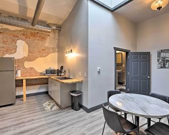 Cherokee Vacation Rental - On Main Street! - Cherokee - Kitchen