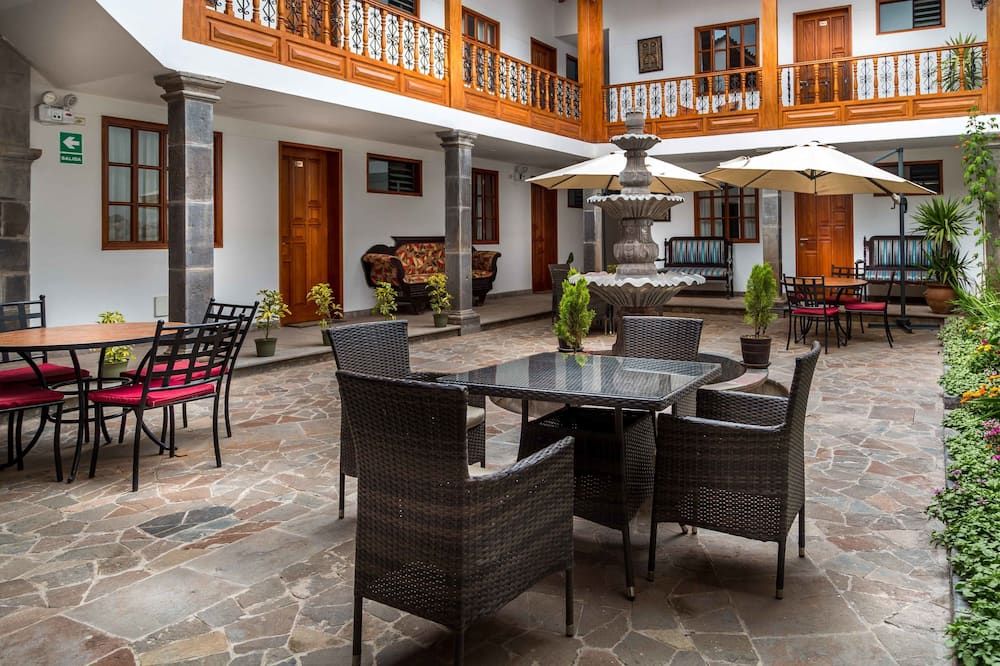 illa Hotel - קוסקו - פטיו